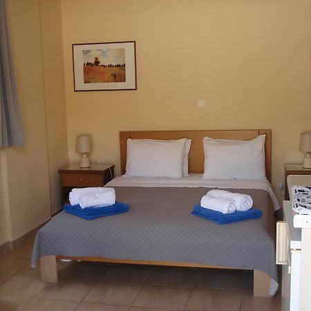 Mema'S Apartment Agia Efimia Dış mekan fotoğraf