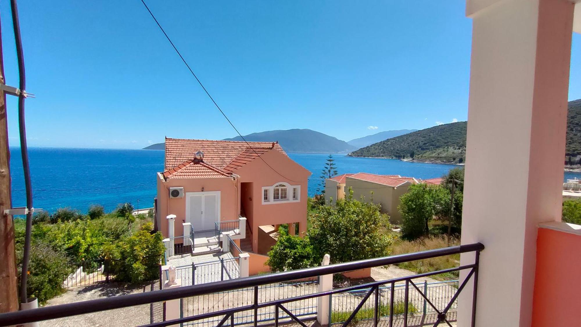 Mema'S Apartment Agia Efimia Oda fotoğraf