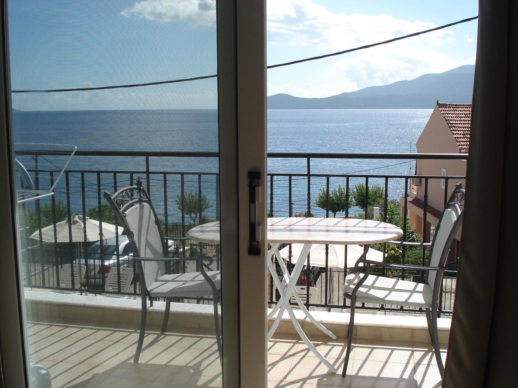 Mema'S Apartment Agia Efimia Dış mekan fotoğraf