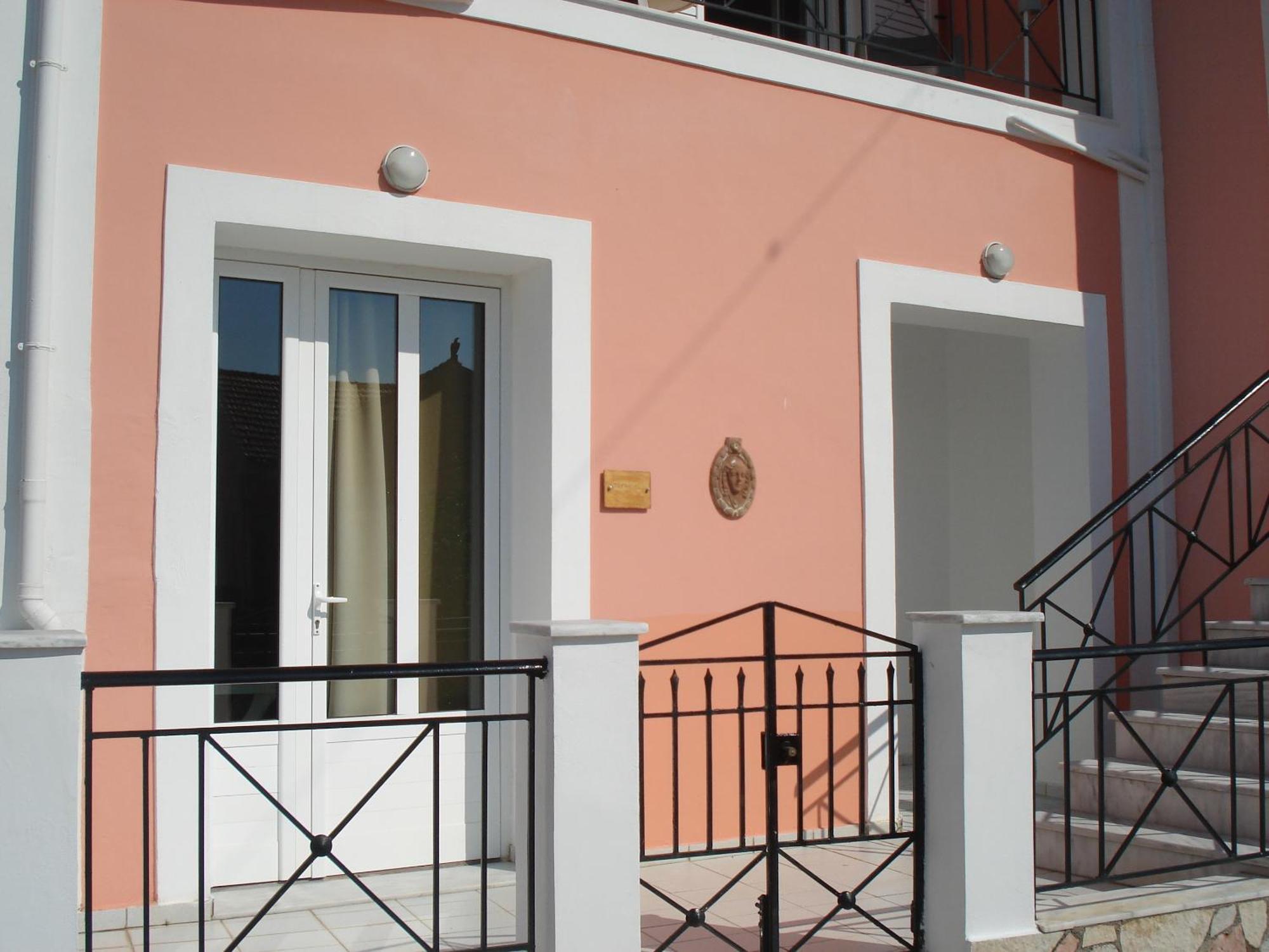 Mema'S Apartment Agia Efimia Dış mekan fotoğraf