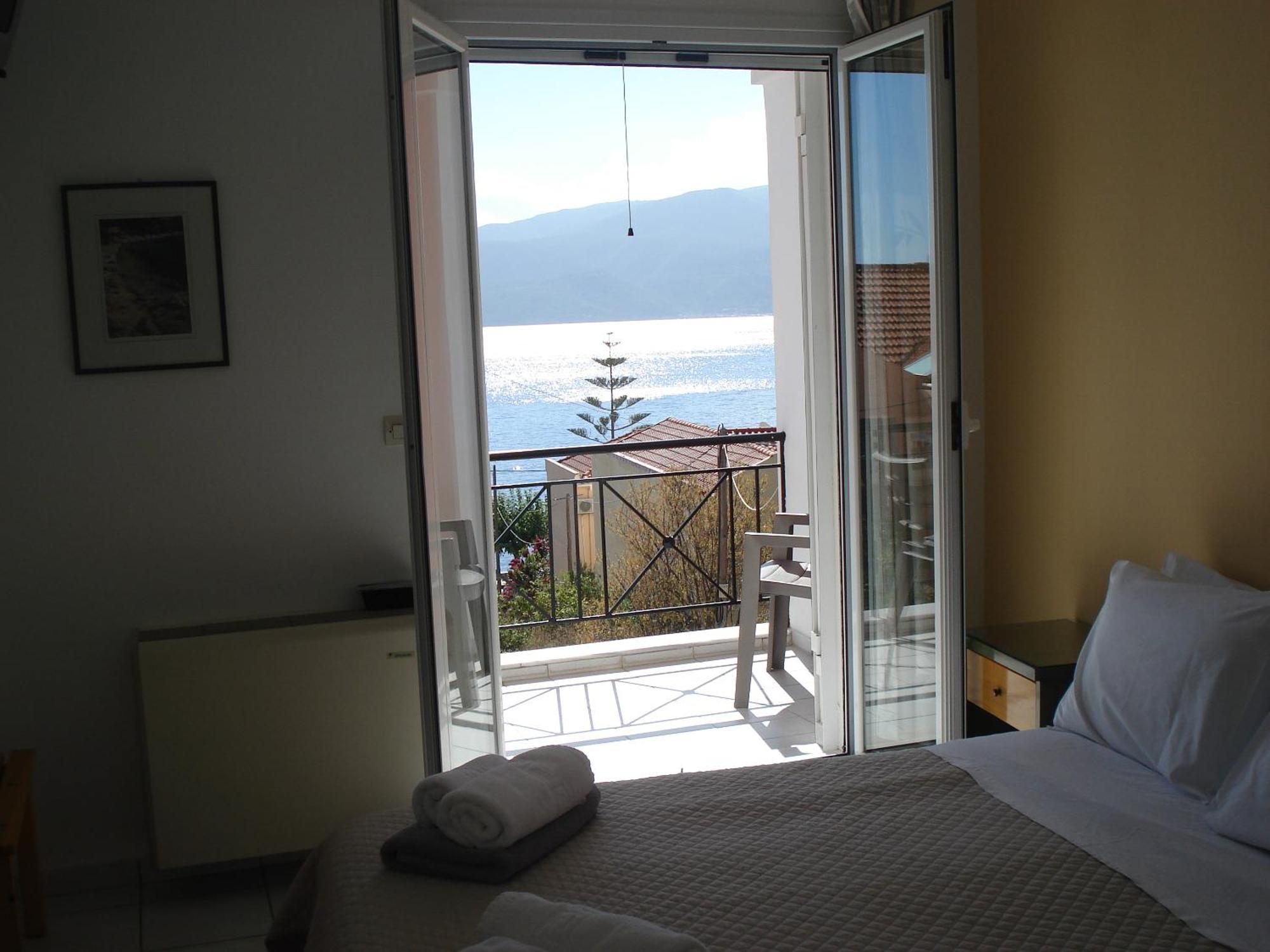 Mema'S Apartment Agia Efimia Dış mekan fotoğraf