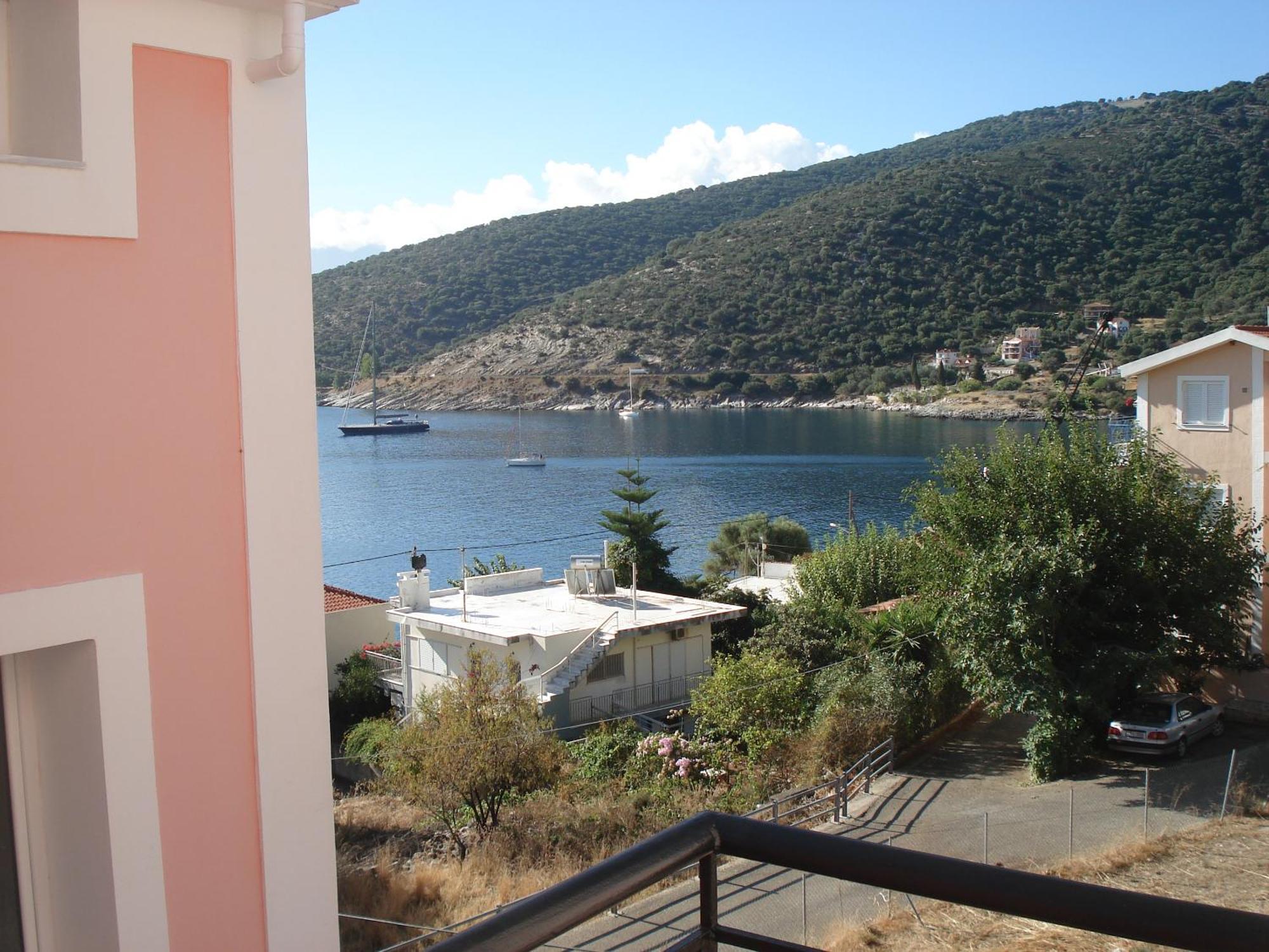 Mema'S Apartment Agia Efimia Oda fotoğraf